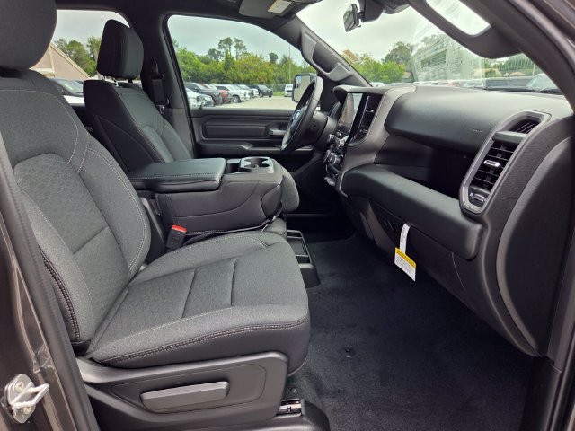New 2026 RAM 1500 Express RWD image 17