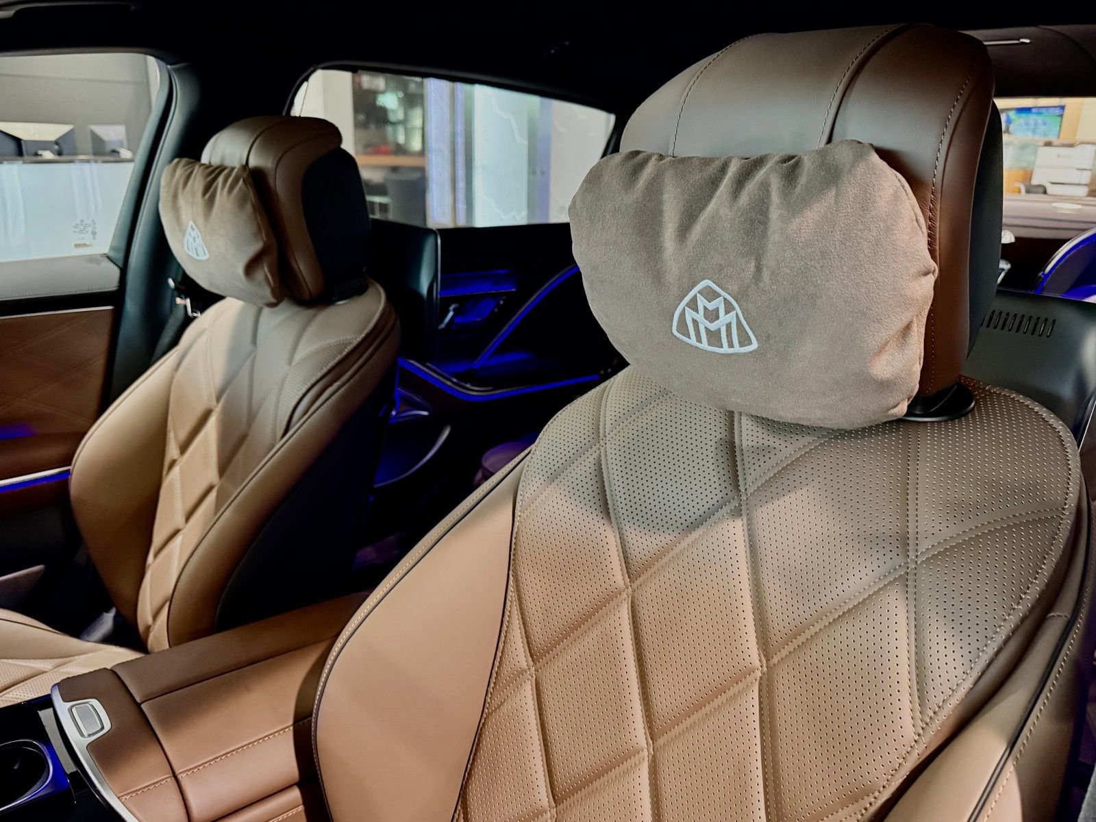 New 2026 Mercedes-Benz Maybach S 580 4MATIC image 21