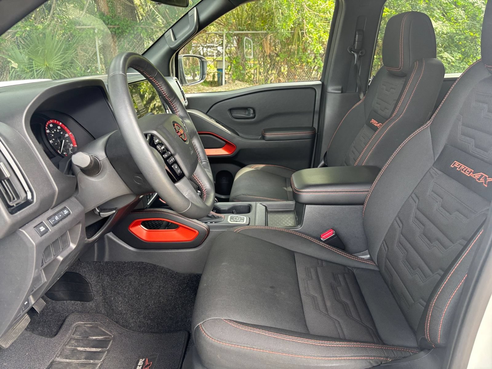 Used 2026 Nissan Frontier PRO-4X AWD/4WD image 23