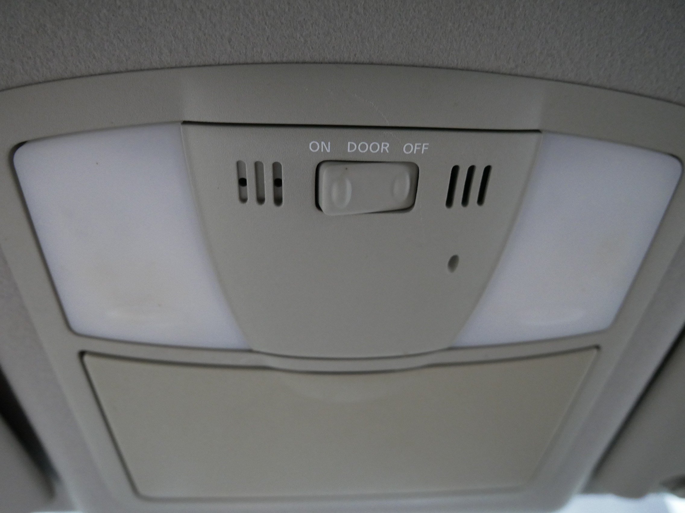 Used 2013 Nissan Rogue S w/ Special Edition Pkg AWD/4WD image 32