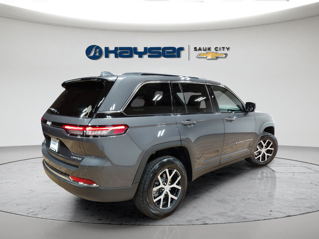 Used 2024 Jeep Grand Cherokee Limited w/ Trailer Tow Package AWD/4WD image 20