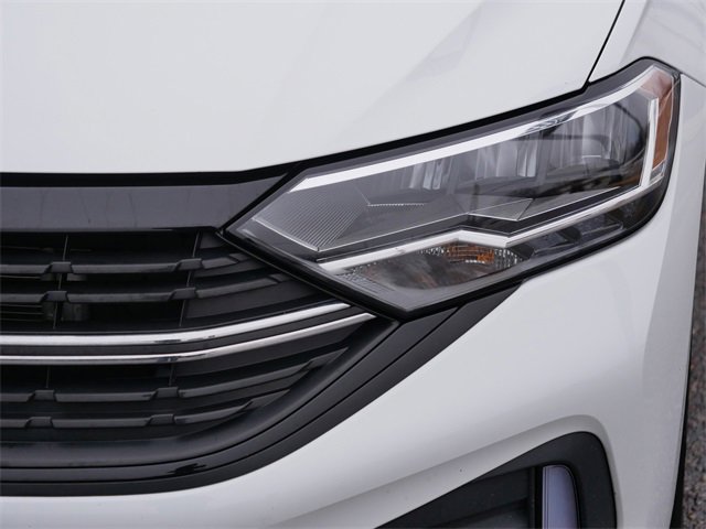 Certified 2024 Volkswagen Jetta Sport image 10