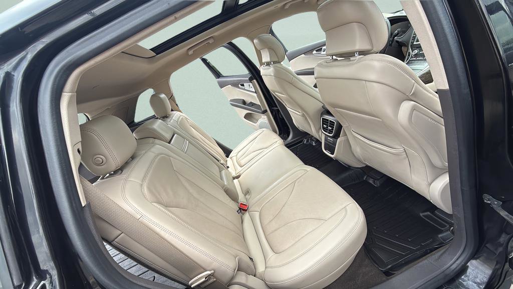 Used 2019 Lincoln Nautilus Reserve w/ Ultimate Package image 27