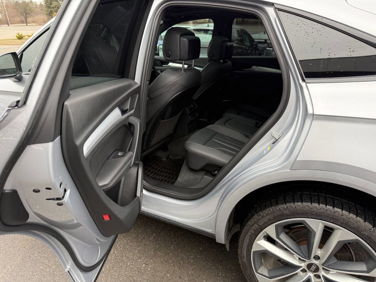 Used 2023 Audi Q5 2.0T Premium Plus w/ Premium Plus Package AWD/4WD image 11
