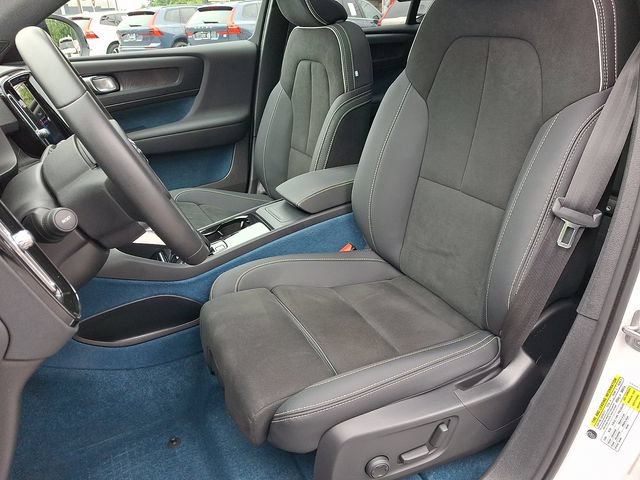 Certified 2023 Volvo XC40 Recharge Ultimate w/ Protection Package Premier AWD/4WD image 14