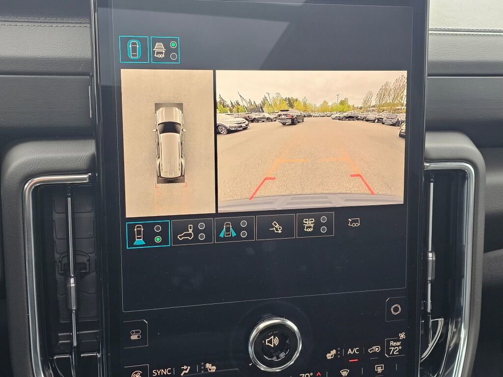 Used 2025 GMC Yukon Denali w/ Denali Reserve Package AWD/4WD image 16