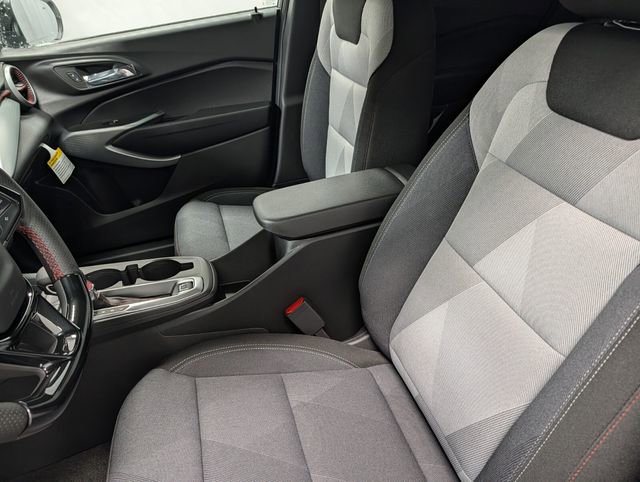 New 2026 Chevrolet Trax RS w/ Driver Confidence Package image 9