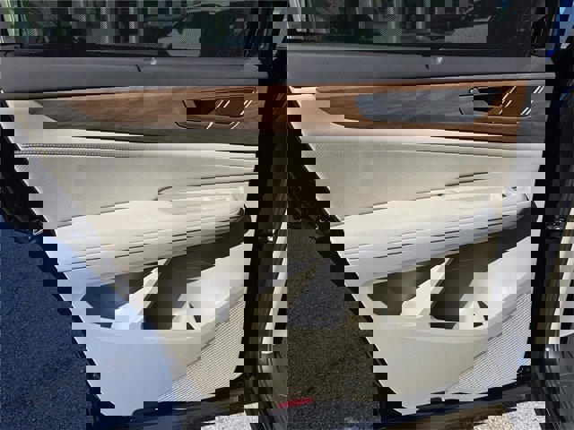 New 2026 Volkswagen Atlas SE image 10