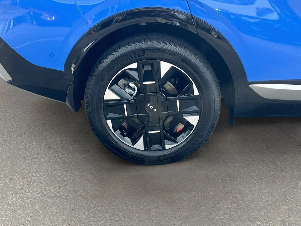 Certified 2026 Kia Sportage SX AWD/4WD image 32