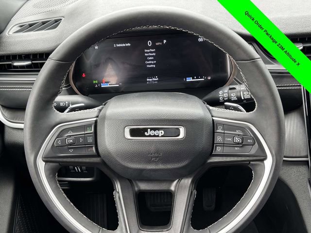 Used 2023 Jeep Grand Cherokee Altitude AWD/4WD image 29