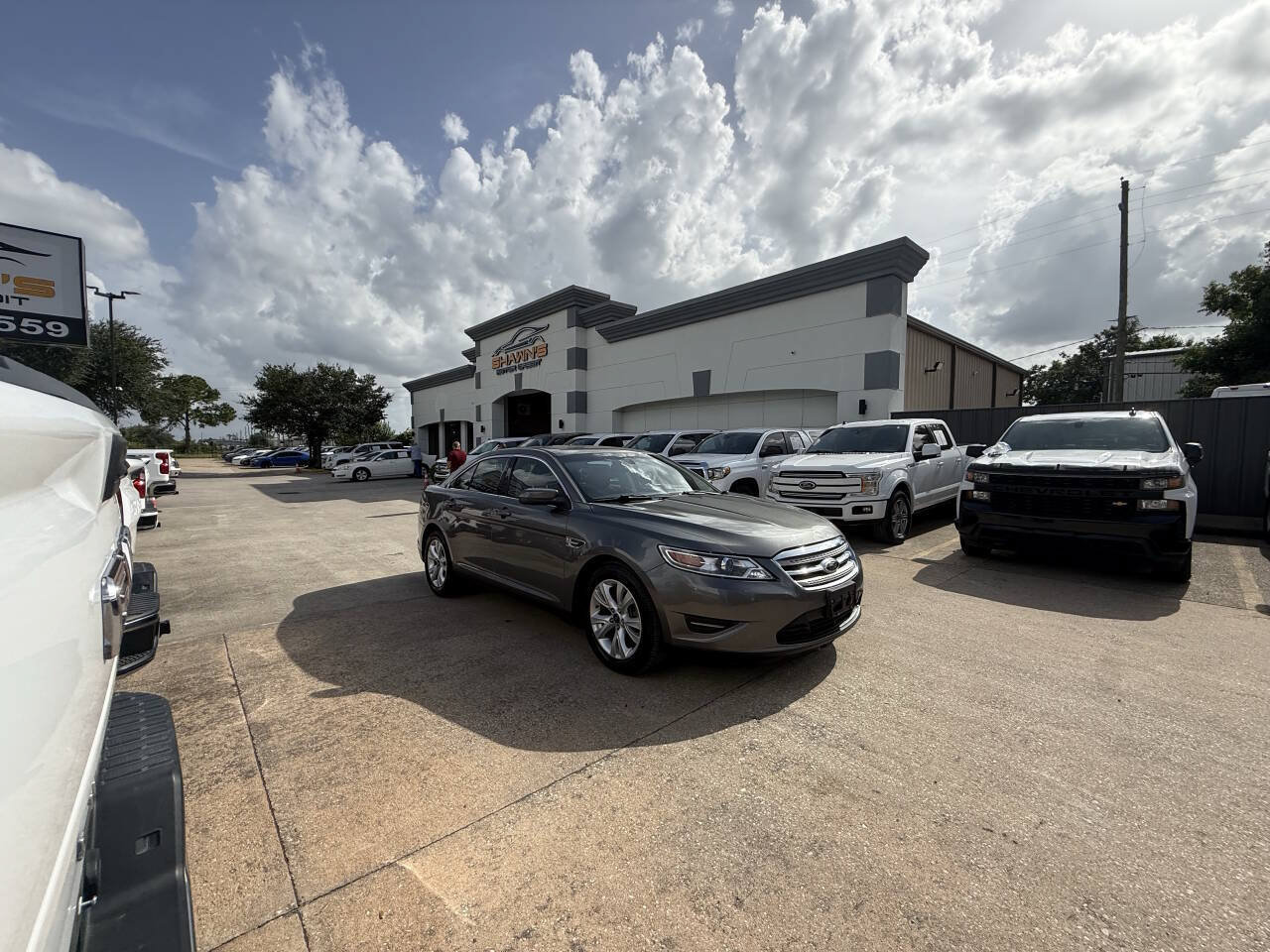 Used 2012 Ford Taurus SEL FWD image 40