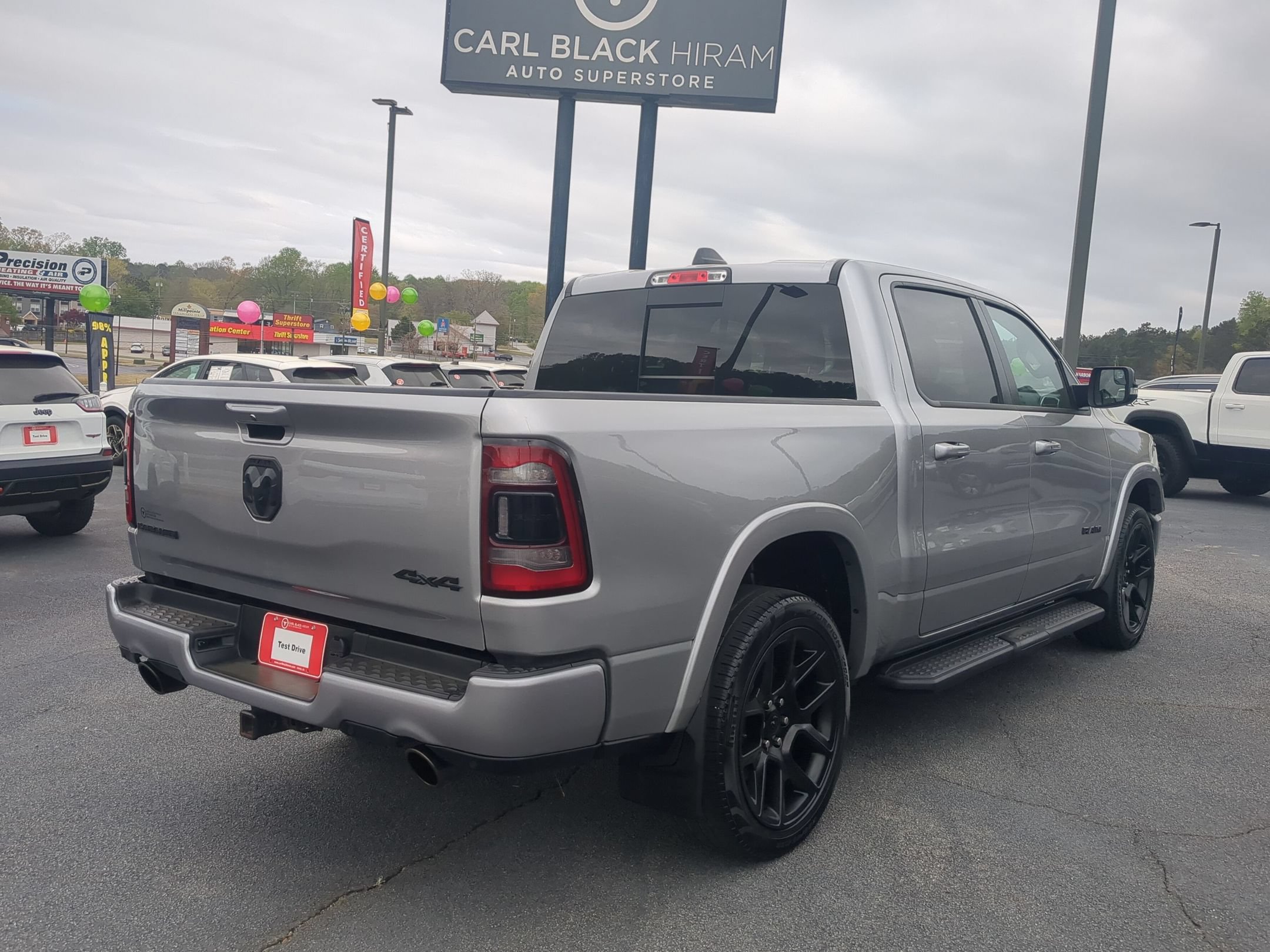 Used 2022 RAM 1500 Laramie AWD/4WD image 5