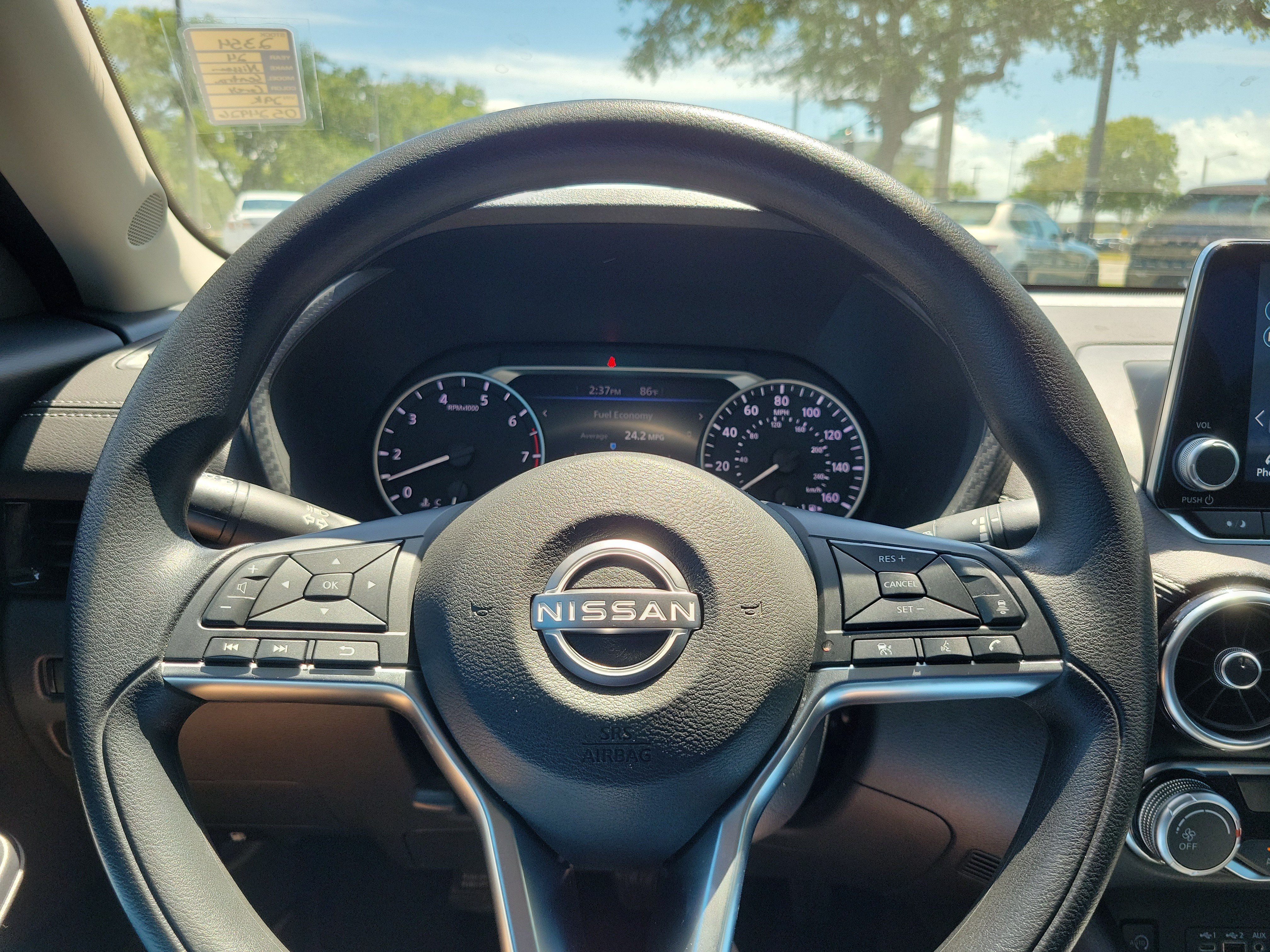Used 2024 Nissan Sentra SV FWD image 17