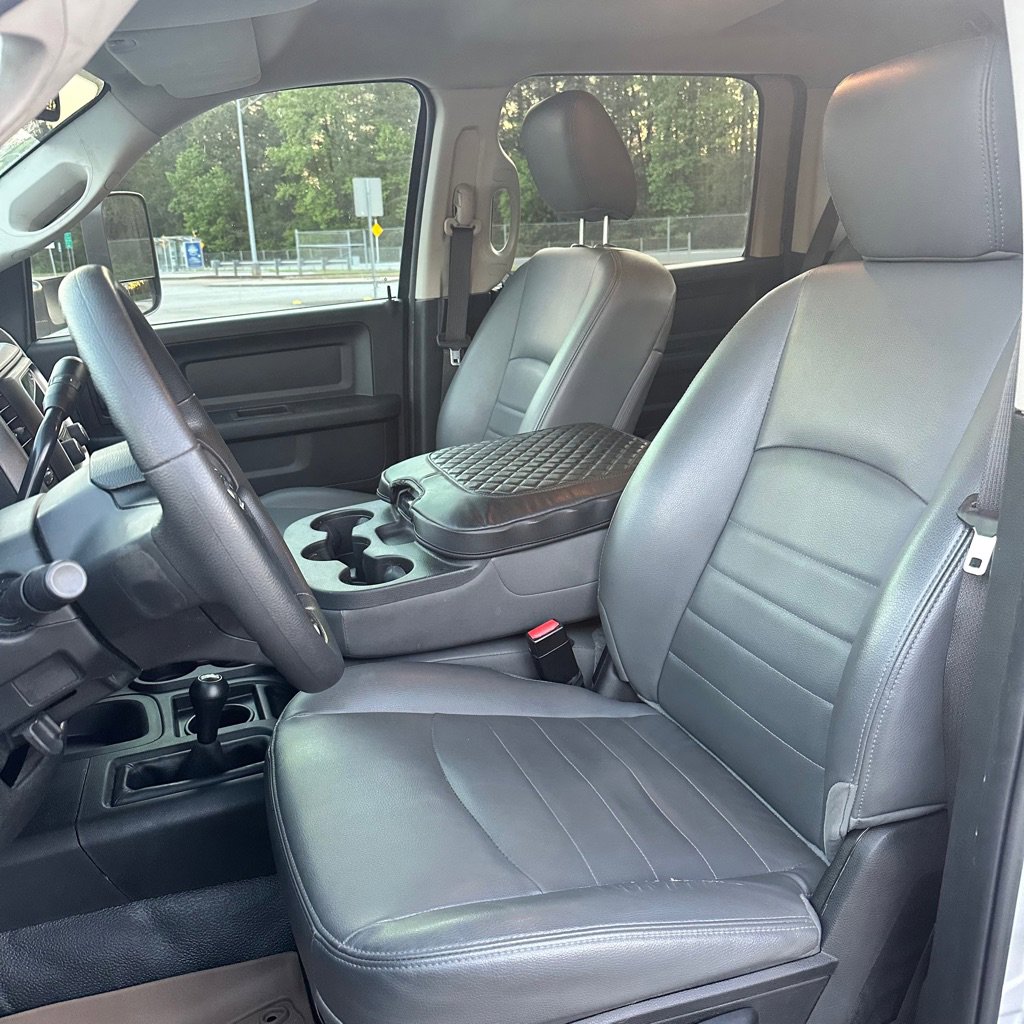 Used 2018 RAM 2500 Tradesman w/ Chrome Appearance Group image 14