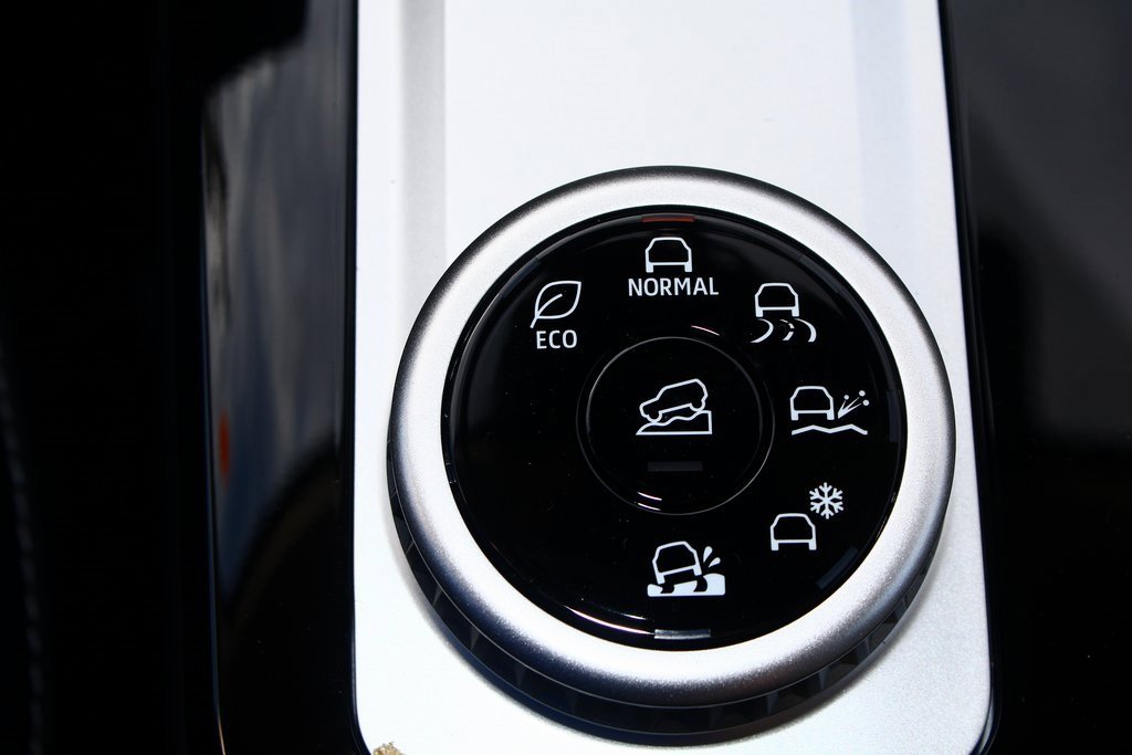 New 2026 Mitsubishi Outlander SE image 20