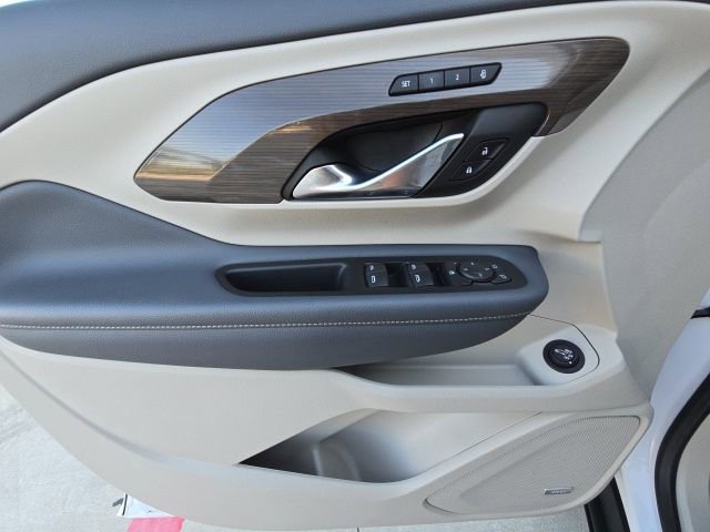 Used 2023 GMC Terrain Denali image 13