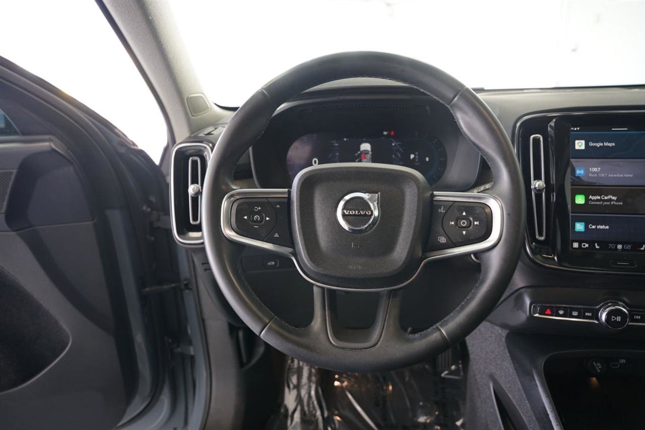 Used 2023 Volvo XC40 B4 Ultimate FWD image 14