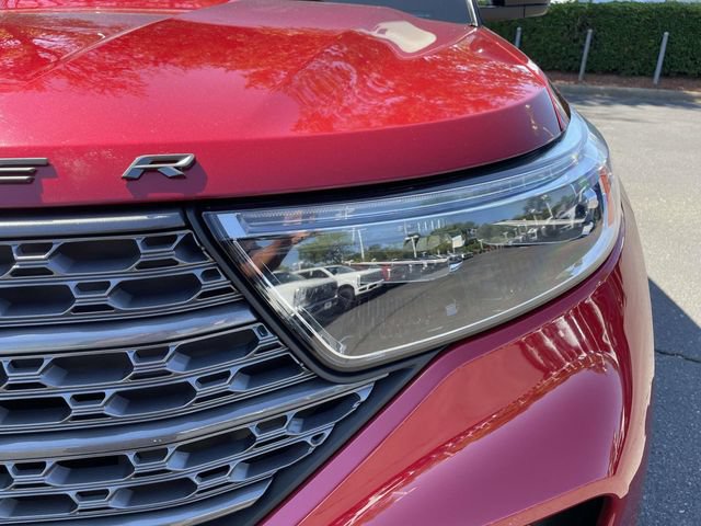 Used 2023 Ford Explorer XLT w/ Equipment Group 202A AWD/4WD image 42