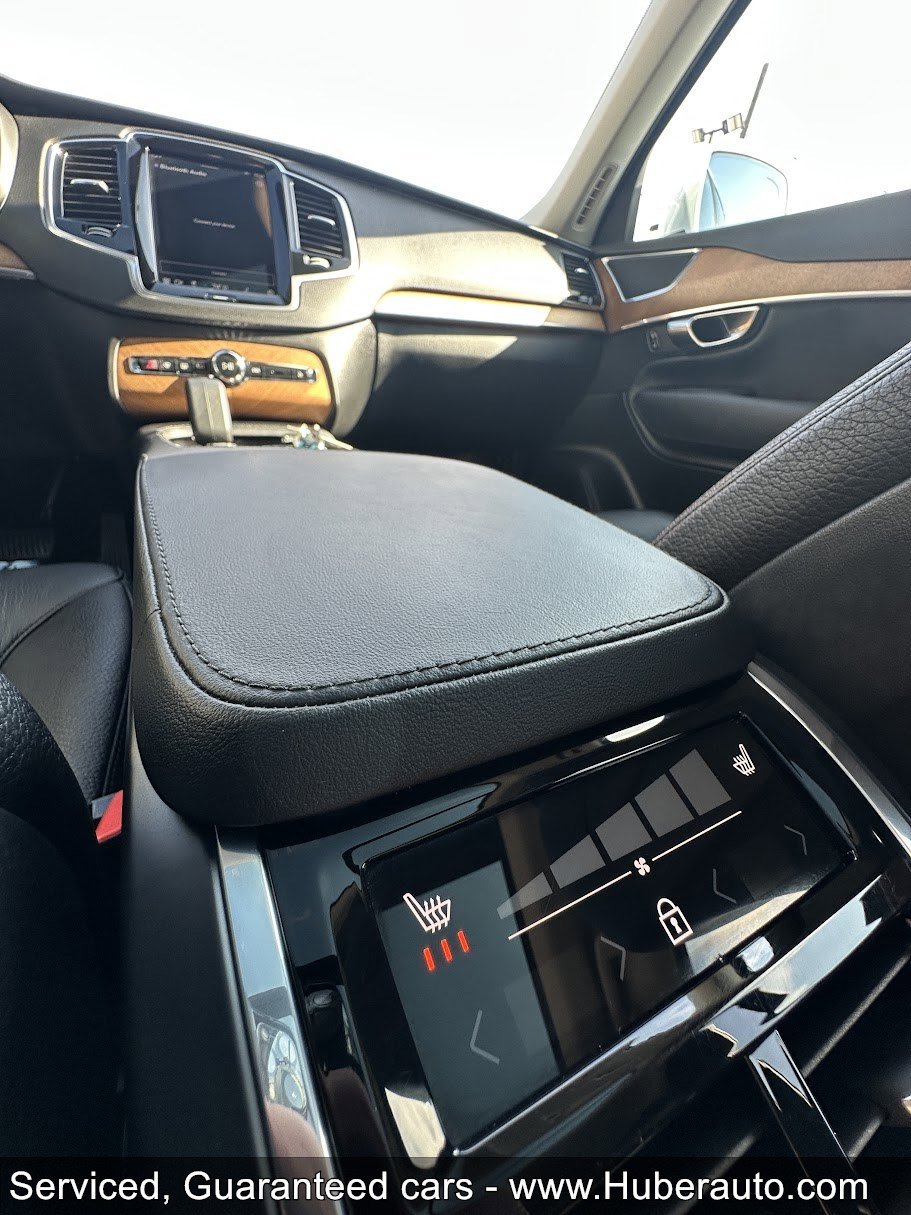 Used 2023 Volvo XC90 B6 Plus image 21