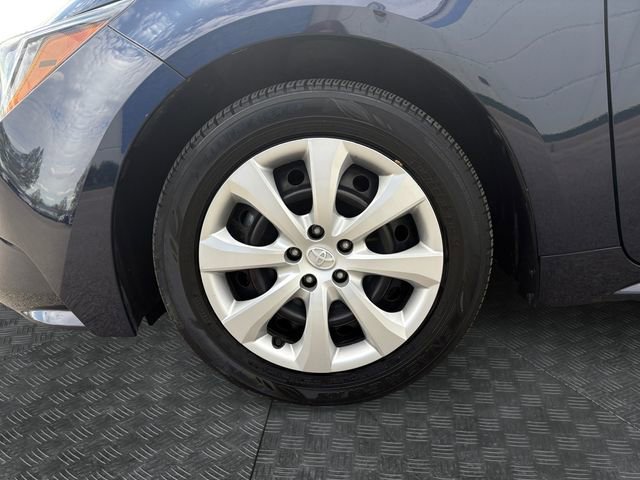 Used 2024 Toyota Corolla LE FWD image 13