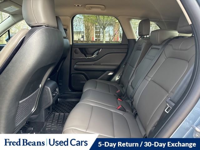 Used 2025 Lincoln Corsair AWD image 13