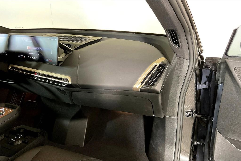 Used 2025 BMW iX xDrive50 w/ Sport Package image 15