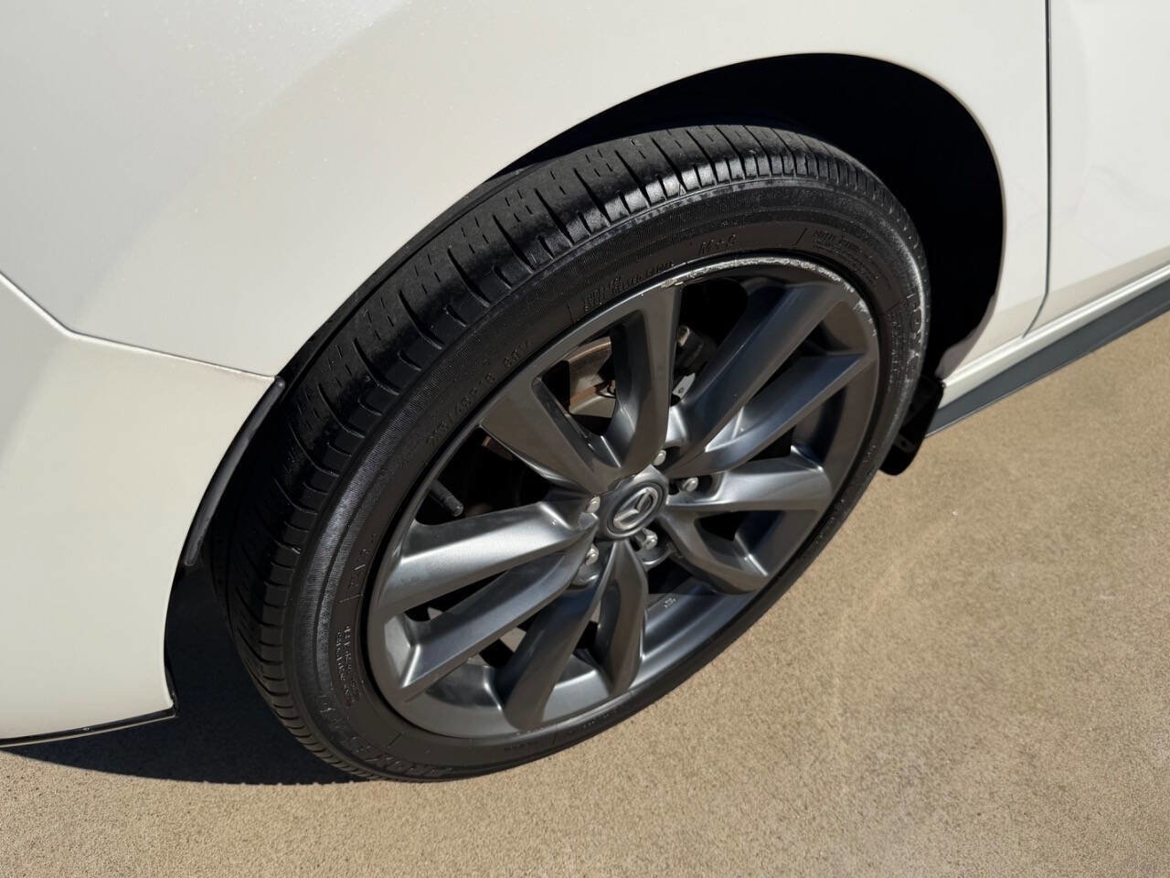 Used 2019 MAZDA MAZDA3 Hatchback w/ Preferred Package image 15