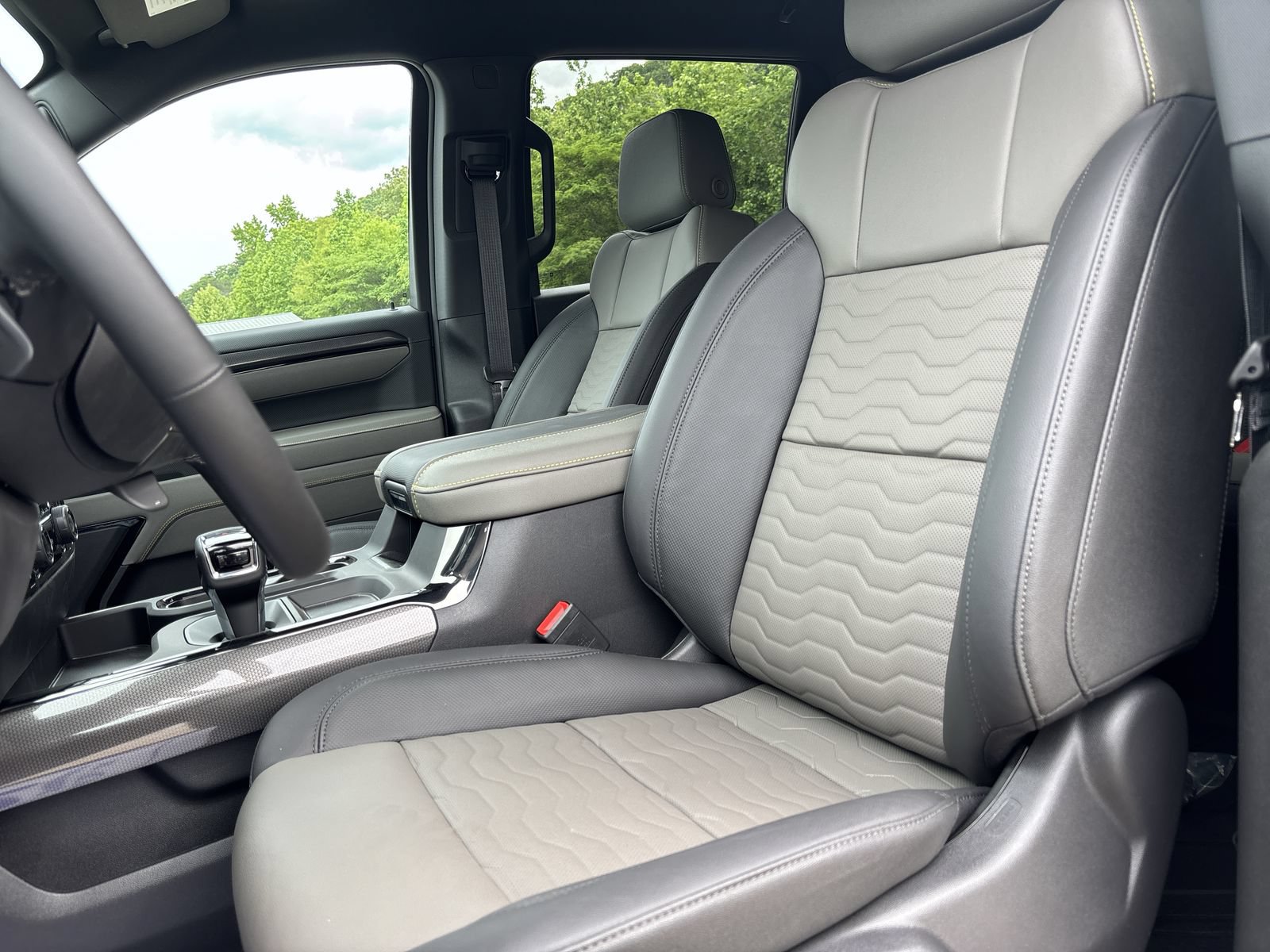 New 2026 Chevrolet Silverado 1500 ZR2 AWD/4WD image 14