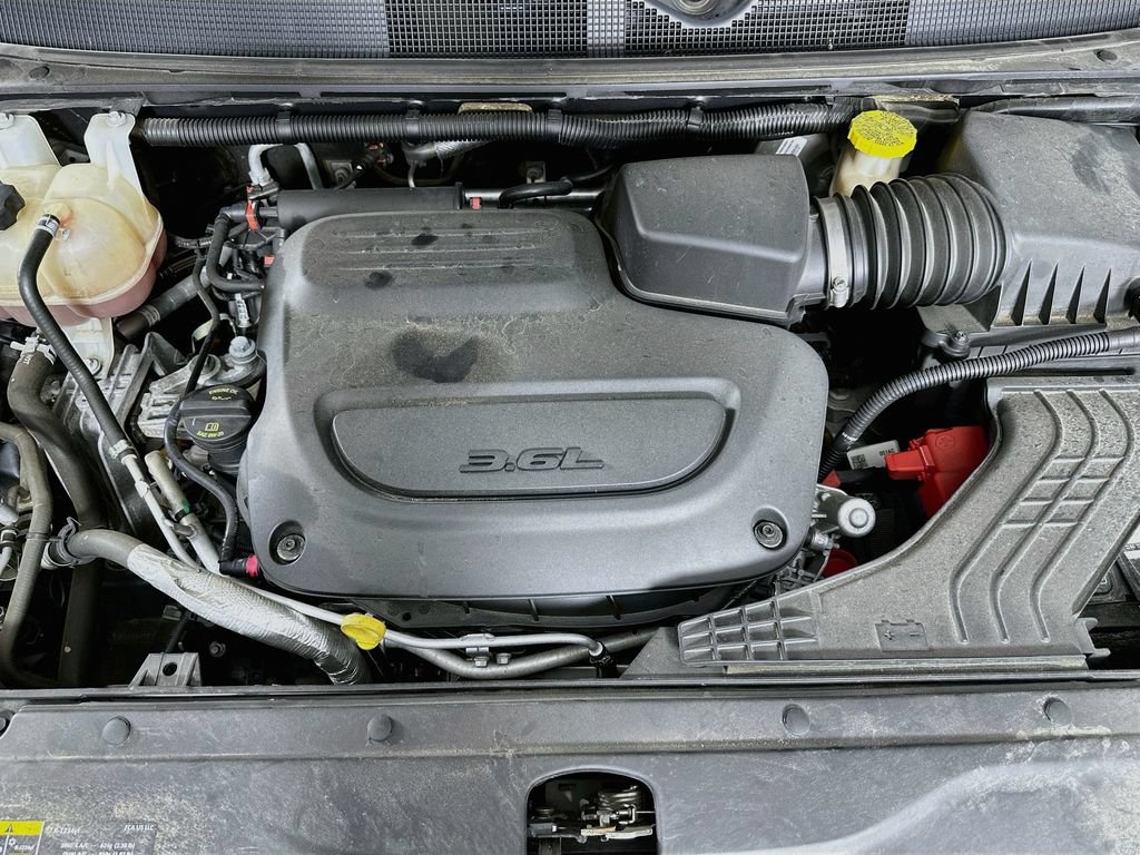 Certified 2020 Chrysler Pacifica Touring-L Plus FWD image 36