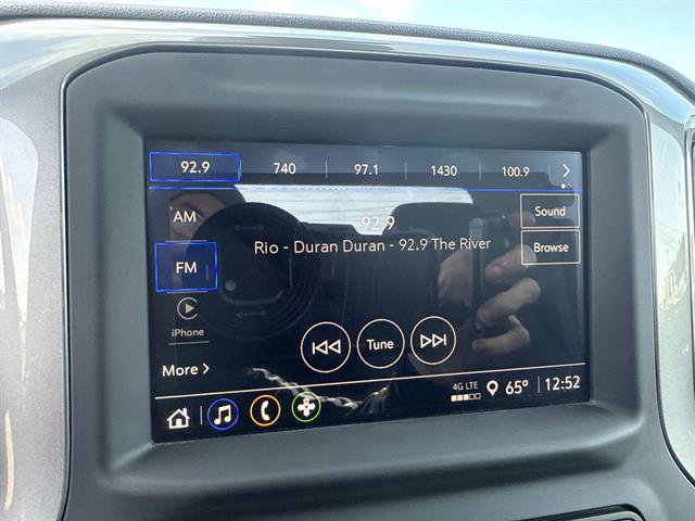 Used 2024 GMC Sierra 1500 Pro w/ Pro Value Package image 17