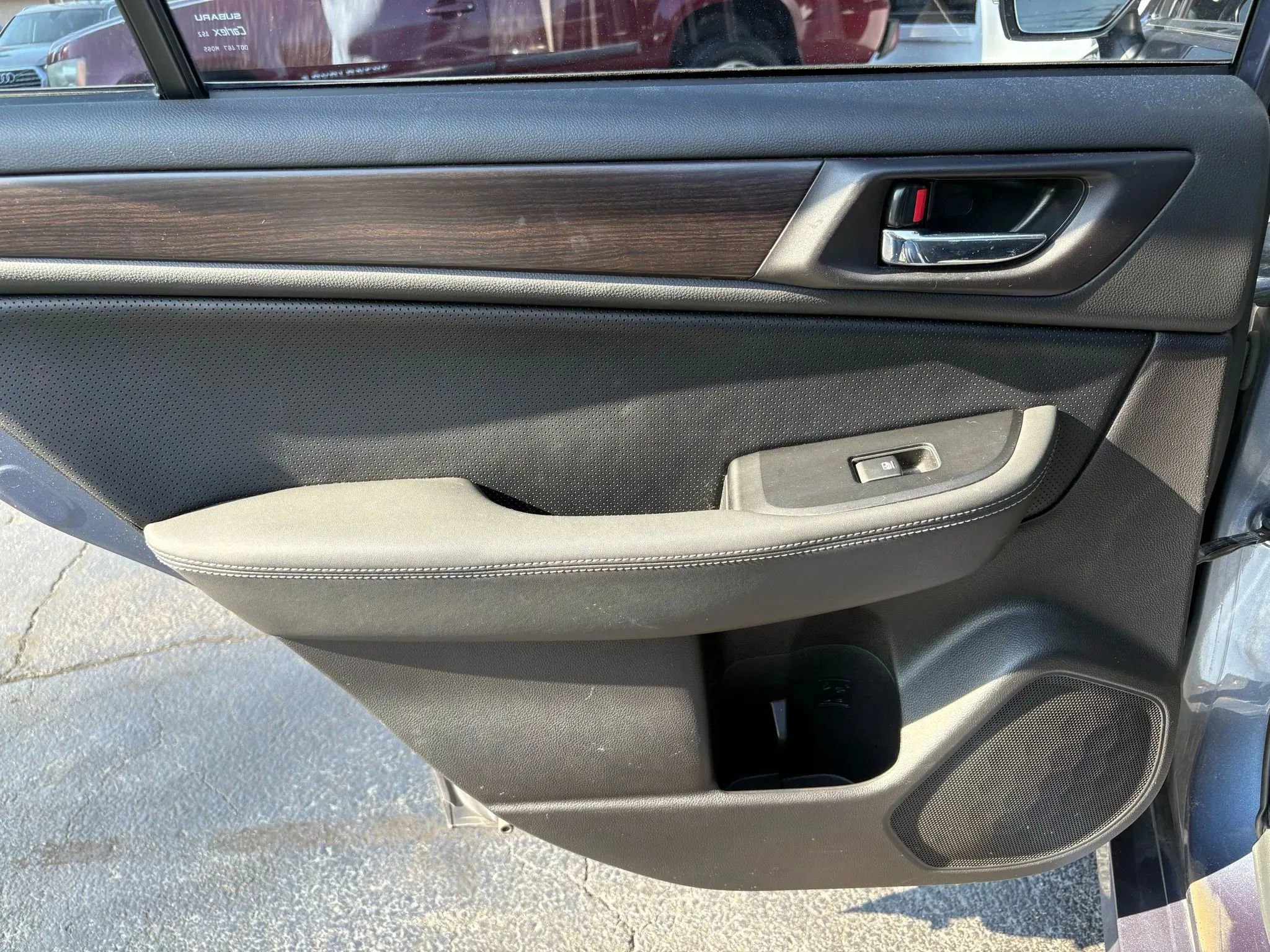 Used 2017 Subaru Legacy 2.5i Limited image 14