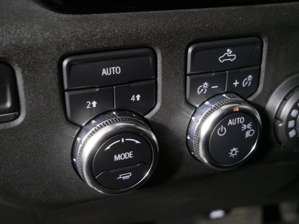 Used 2022 GMC Sierra 1500 SLE AWD/4WD image 14