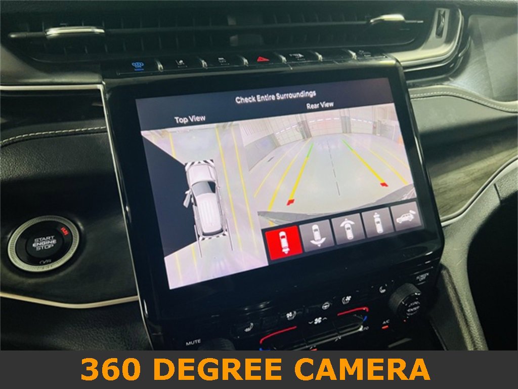 Used 2023 Jeep Grand Cherokee 4WD 4xe w/ Luxury Tech Group II image 7