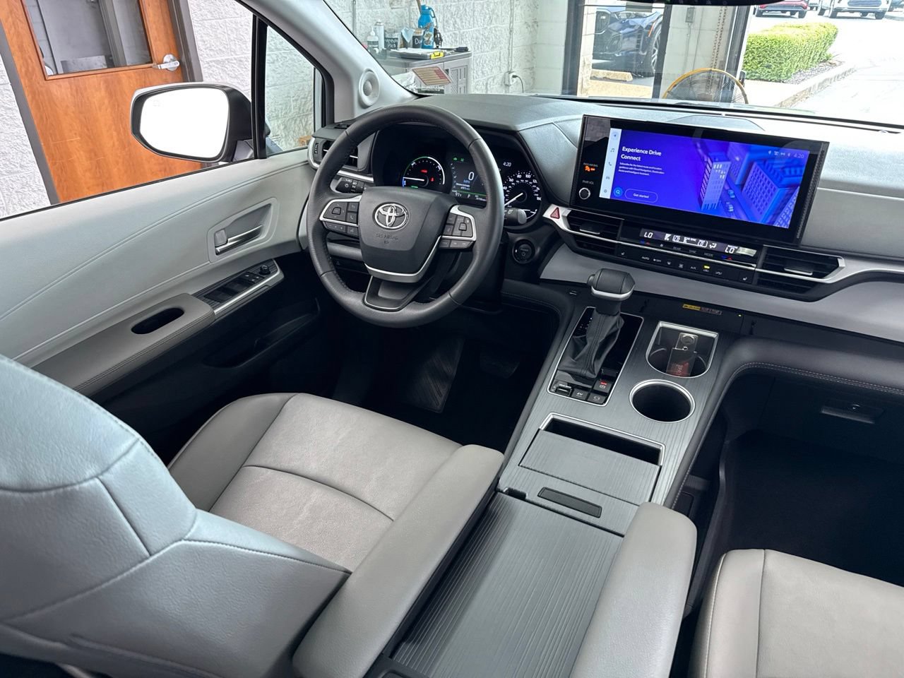 Certified 2025 Toyota Sienna XLE w/ XLE Plus Package AWD/4WD image 47