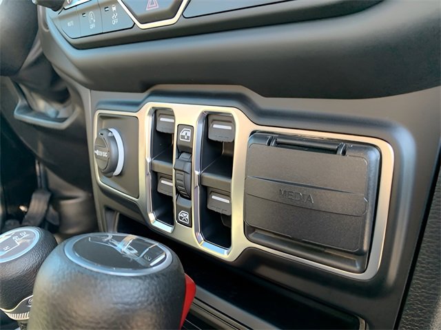 Used 2023 Jeep Gladiator Sport image 59