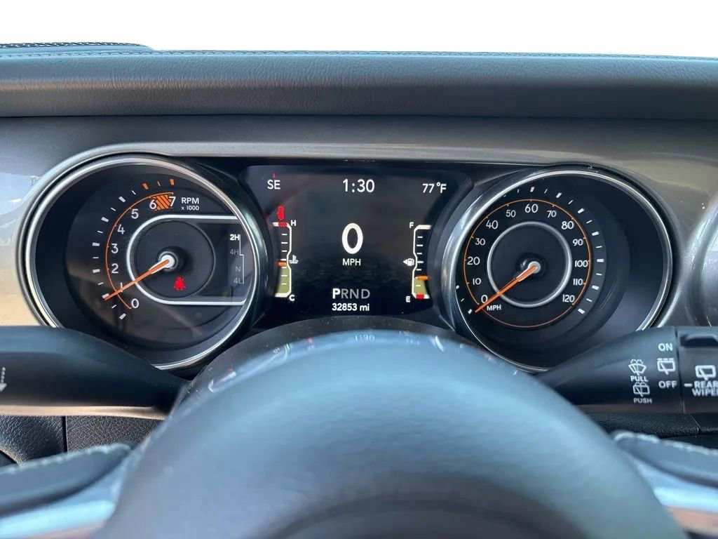 Used 2021 Jeep Wrangler Unlimited Sahara AWD/4WD image 13