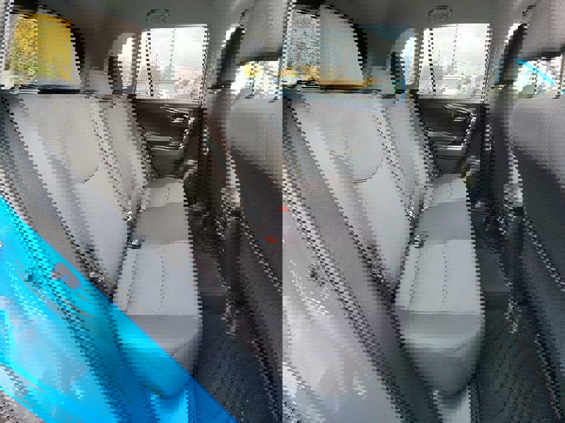 Used 2021 Toyota RAV4 XLE image 26