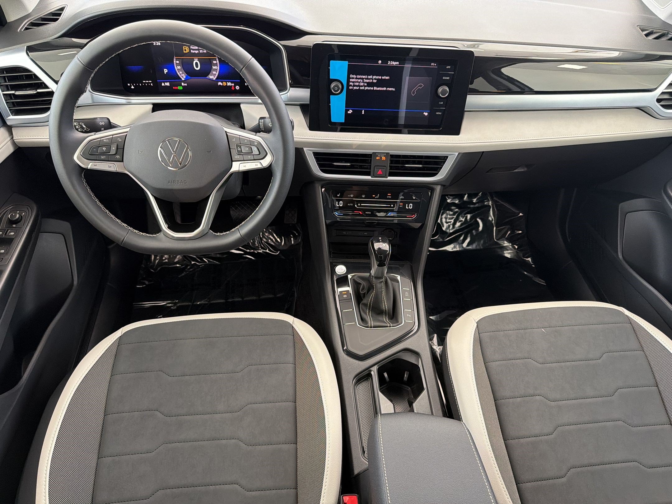 New 2026 Volkswagen Taos SE FWD image 27