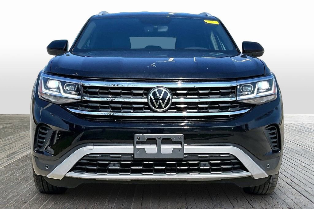 Used 2022 Volkswagen Atlas Cross Sport SE image 2
