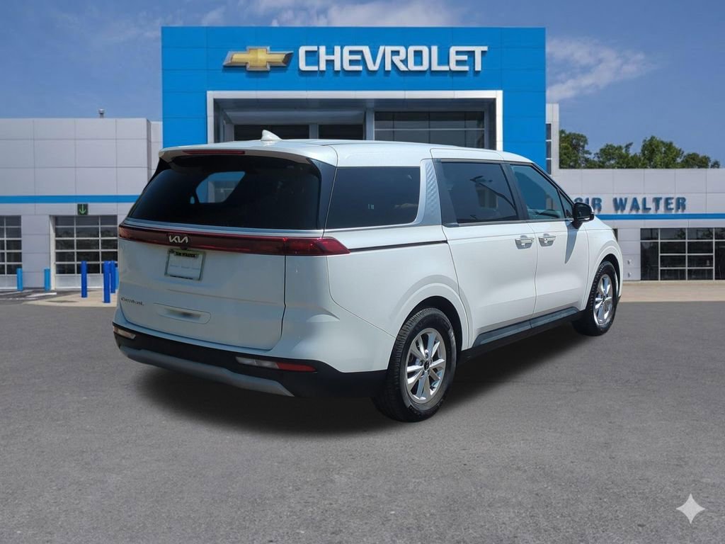 Used 2022 Kia Carnival LX image 6