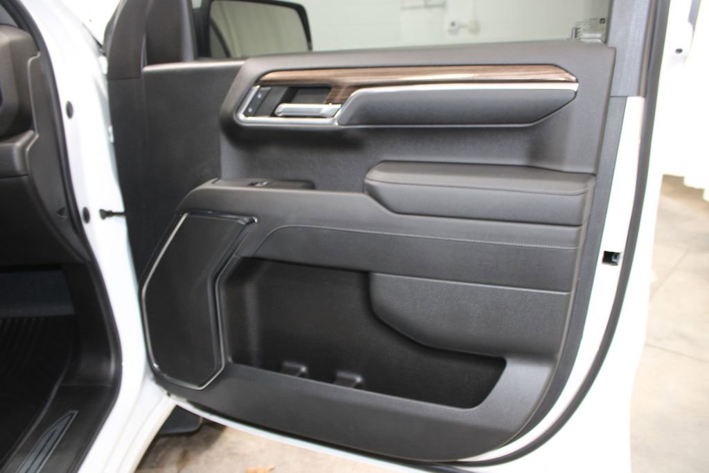 Used 2023 Chevrolet Silverado 1500 LT image 27