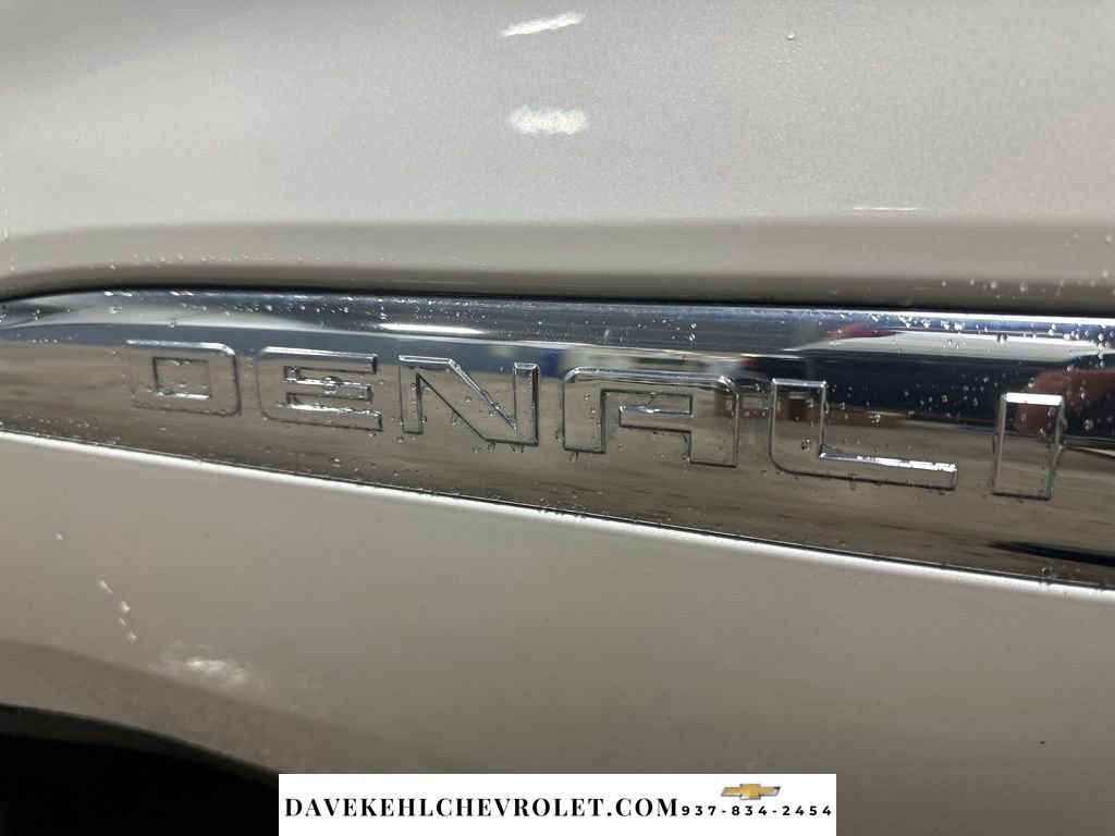 Used 2017 GMC Acadia Denali w/ Technology Package image 39