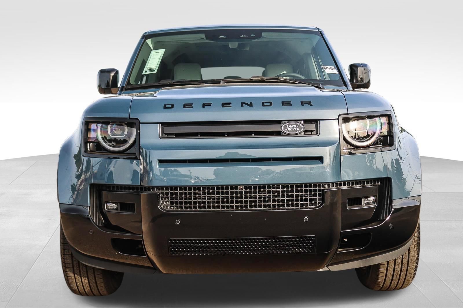 New 2026 Land Rover Defender 110 X-Dynamic SE AWD/4WD image 2