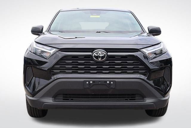 Used 2024 Toyota RAV4 LE image 6