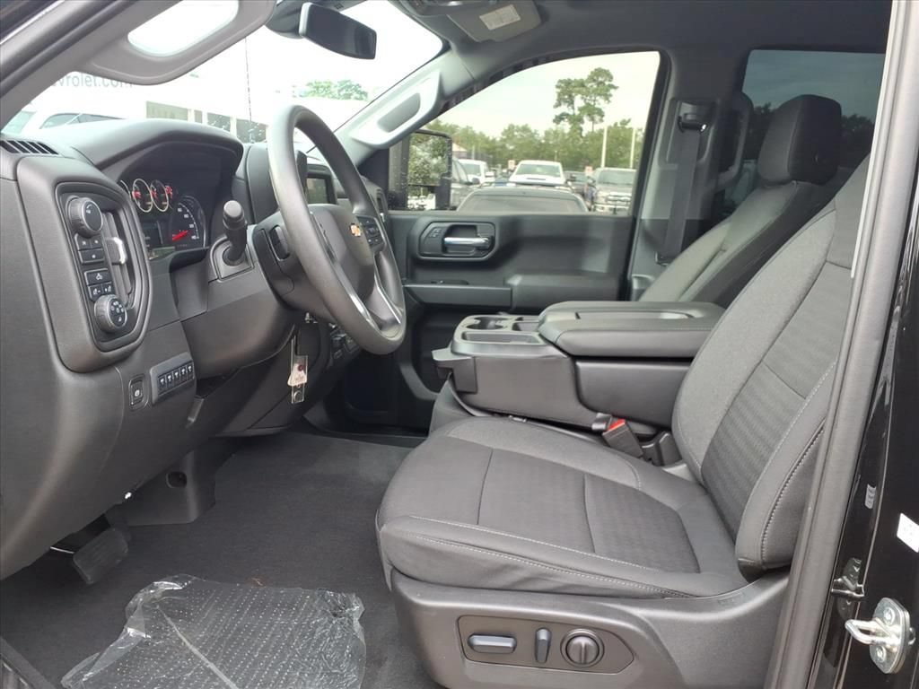 Used 2023 Chevrolet Silverado 2500 Custom w/ Custom Value Package AWD/4WD image 19