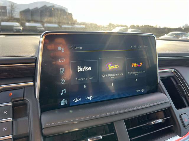 Used 2024 Chevrolet Suburban LT image 28