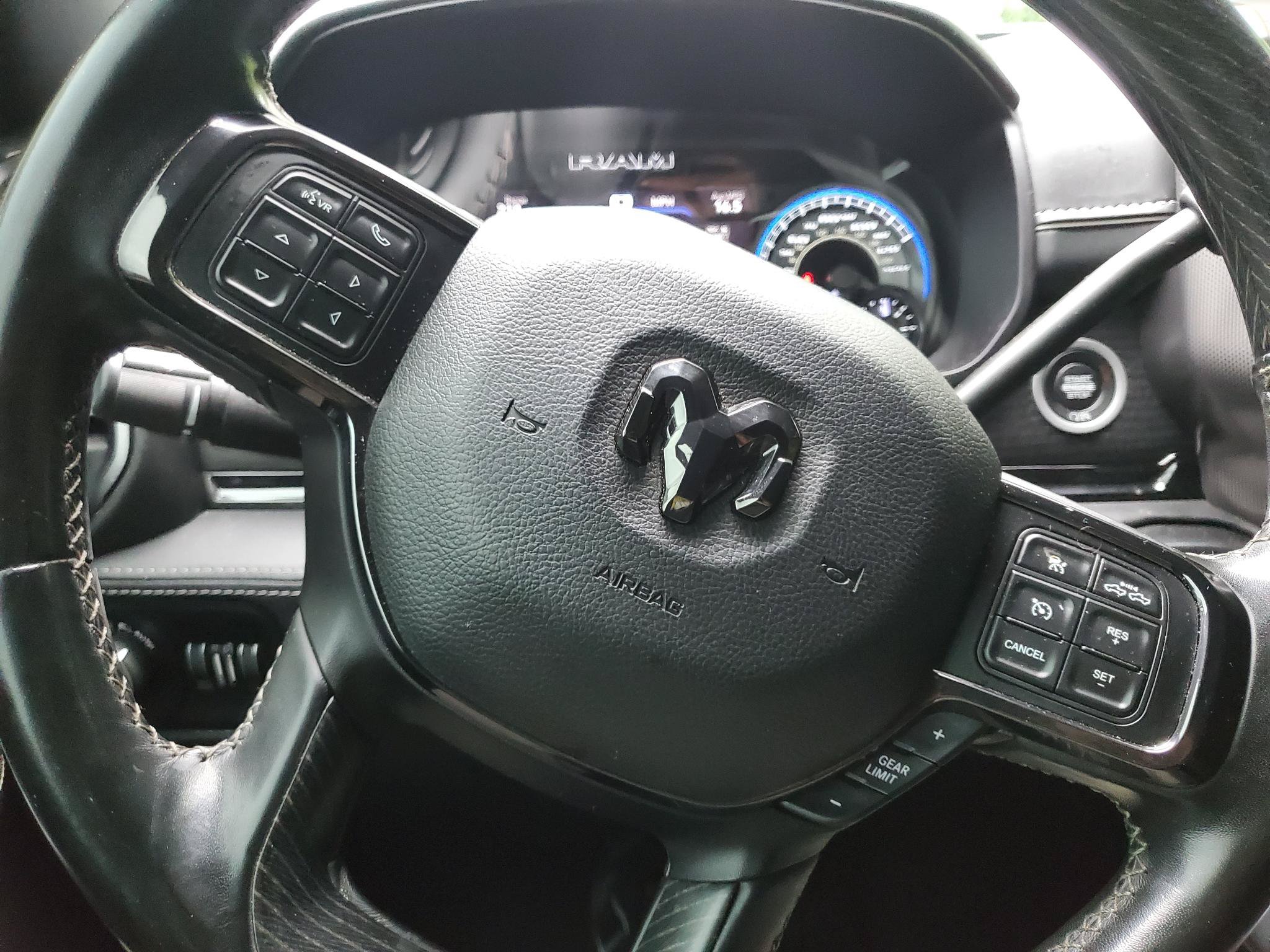 Used 2022 RAM 2500 Limited AWD/4WD image 32