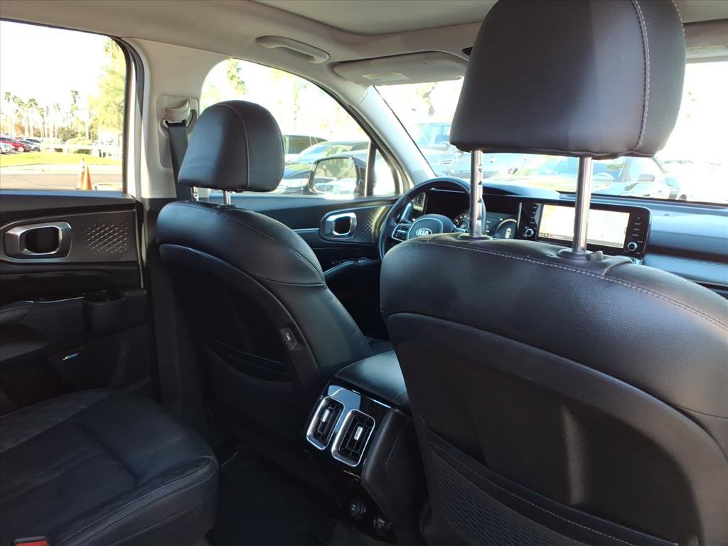 Used 2021 Kia Sorento SX image 13