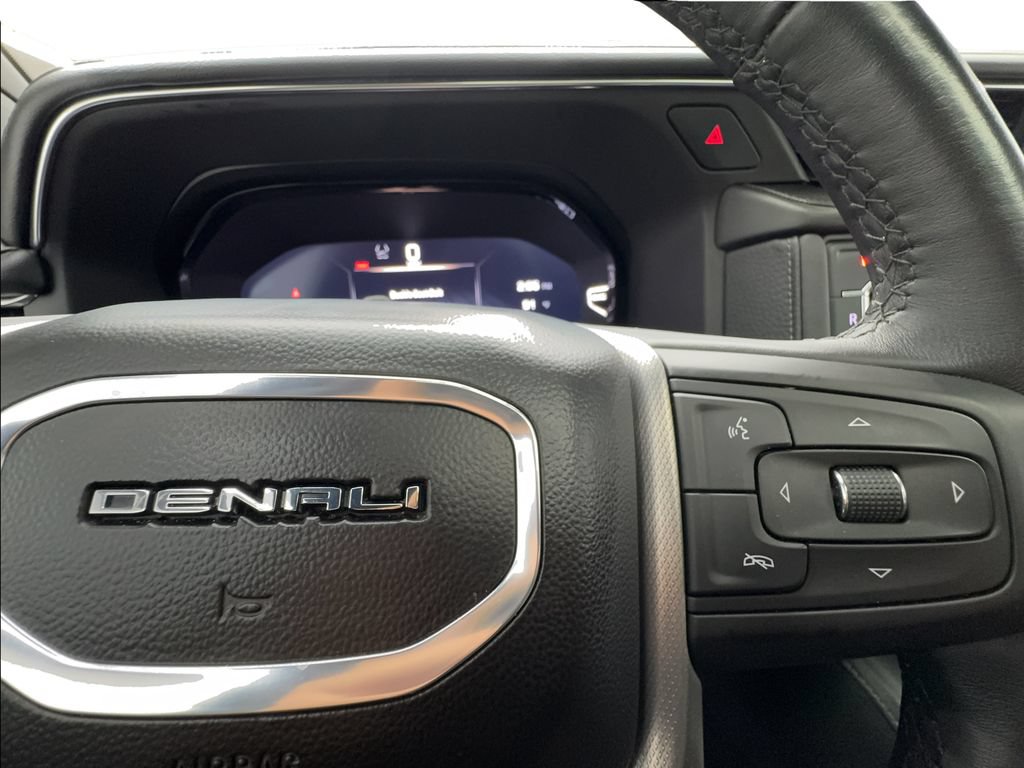 Used 2024 GMC Yukon Denali w/ Advanced Technology Package AWD/4WD image 46