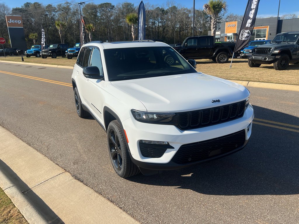 New 2025 Jeep Grand Cherokee Limited w/ Luxury Tech Group II AWD/4WD image 7